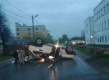 В Касимове легковой автомобиль ВАЗ-2109 перевернулся посреди проезжей части