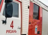 Утром понедельника спасатели окружили дом на Вишневой в Рязани