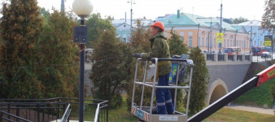 До 1 ноября в Московском районе Рязани закончат установку новых фонарей