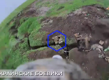 RusVesna показала кадры точного удара FPV дрона по боевикам ВСУ в окопе