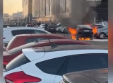 Украинские мошенники подговорили женщину сжечь автомобиль Geely Tugella в Москве