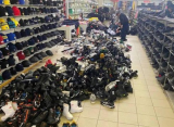 Более 1600 единиц контрафактной обуви и одежды было изъято силовиками в Рязани