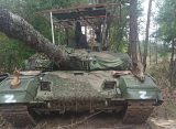 MWM: Пораженный дроном танк Т-90М доказал эффективность защитного козырька