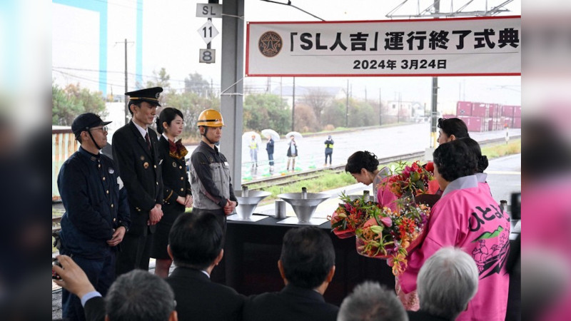 The Mainichi: японцы попрощались со своим легендарным 101-летним паровозом