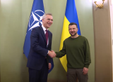 Столтенберг: место Украины – в НАТО, но приглашения она не получит