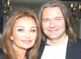 Дмитрий Маликов впервые за долгое время вышел в свет с супругой Еленой