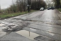 Рязанские водители показали удручающее состояние ж/д переезда в Соколовке