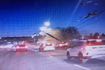 Рязанцы показали момент ДТП на Московском шоссе со снесенным столбом