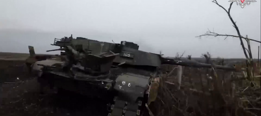 Киев спрятал танки Abrams в тылу из-за страха перед русскими дронами