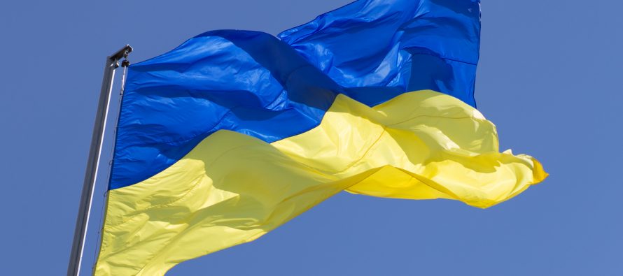 Страна.ua: украинцы лишатся работы за утаивание связей с родней из РФ