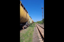 Бойцы СВО показали 30-километровую баррикаду из «царь-поезда» с 2000 вагонов
