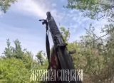 Военнослужащий ВС РФ увернулся от FPV-дрона ВСУ акробатическим приемом