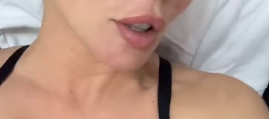 Анна Седокова на видео показала лицо без макияжа в откровенном топе